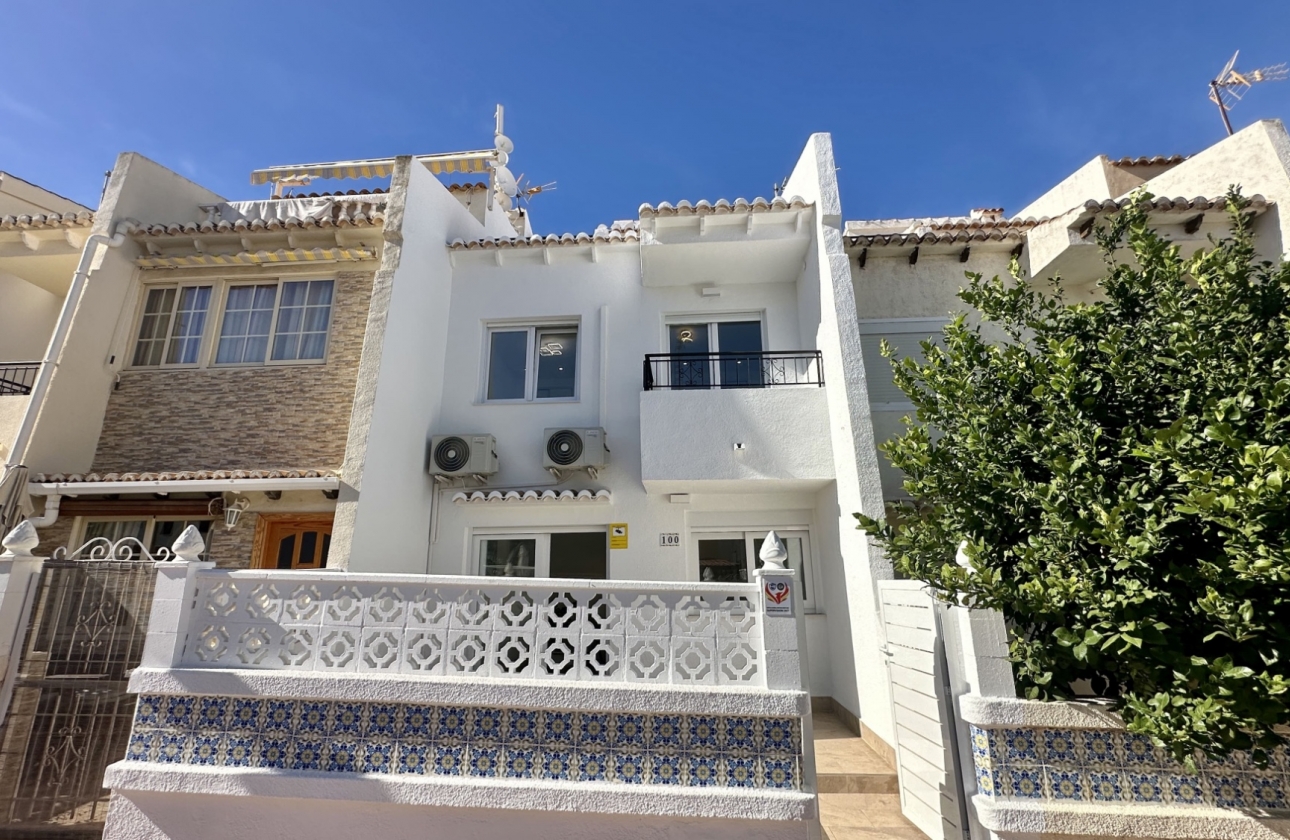 Resale - House - Torrevieja - Los Balcones