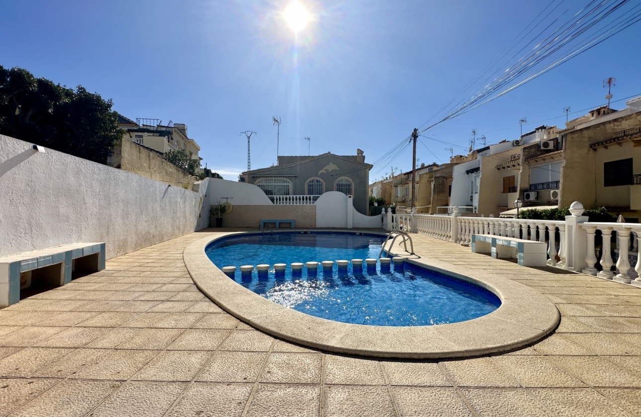 Resale - House - Torrevieja - Los Balcones
