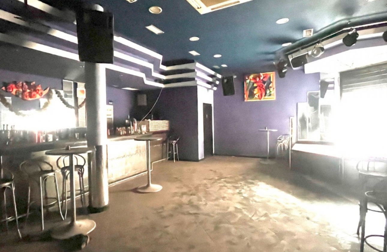 Resale - Commercial - Torrevieja - Playa del Cura