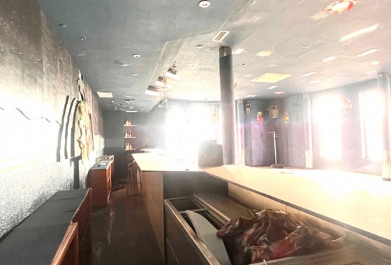 Resale - Commercial - Torrevieja - Playa del Cura