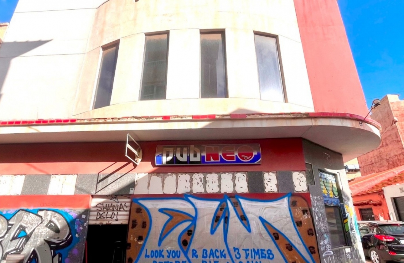 Resale - Commercial - Torrevieja - Playa del Cura
