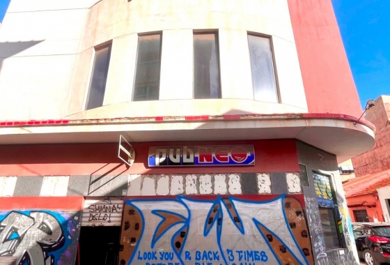 Resale - Commercial - Torrevieja - Playa del Cura