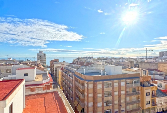 Resale - Apartment / flat - Torrevieja - Playa del Cura