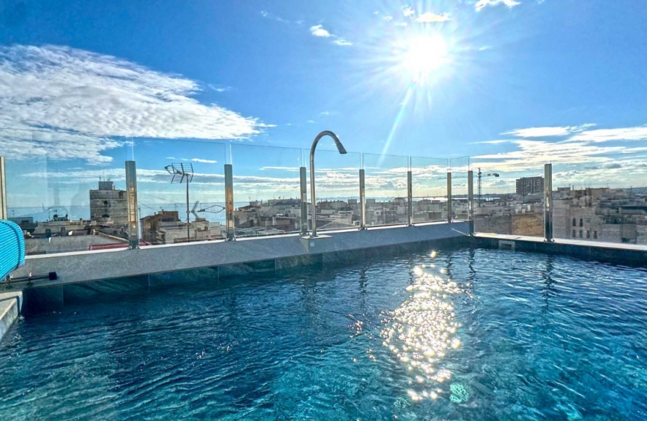 Resale - Apartment / flat - Torrevieja - Playa del Cura