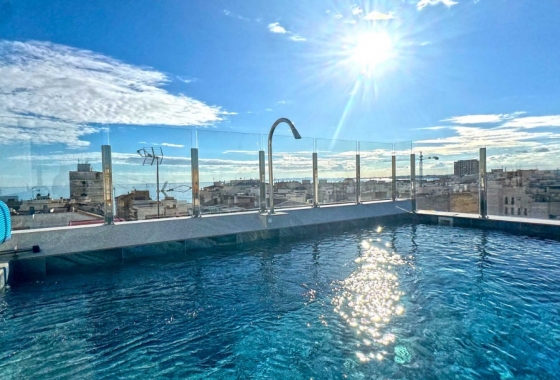 Resale - Apartment / flat - Torrevieja - Playa del Cura