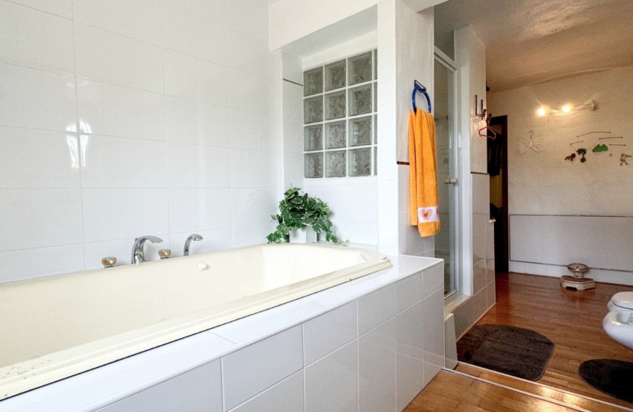 Resale - Villa - Orihuela Costa - La Zenia