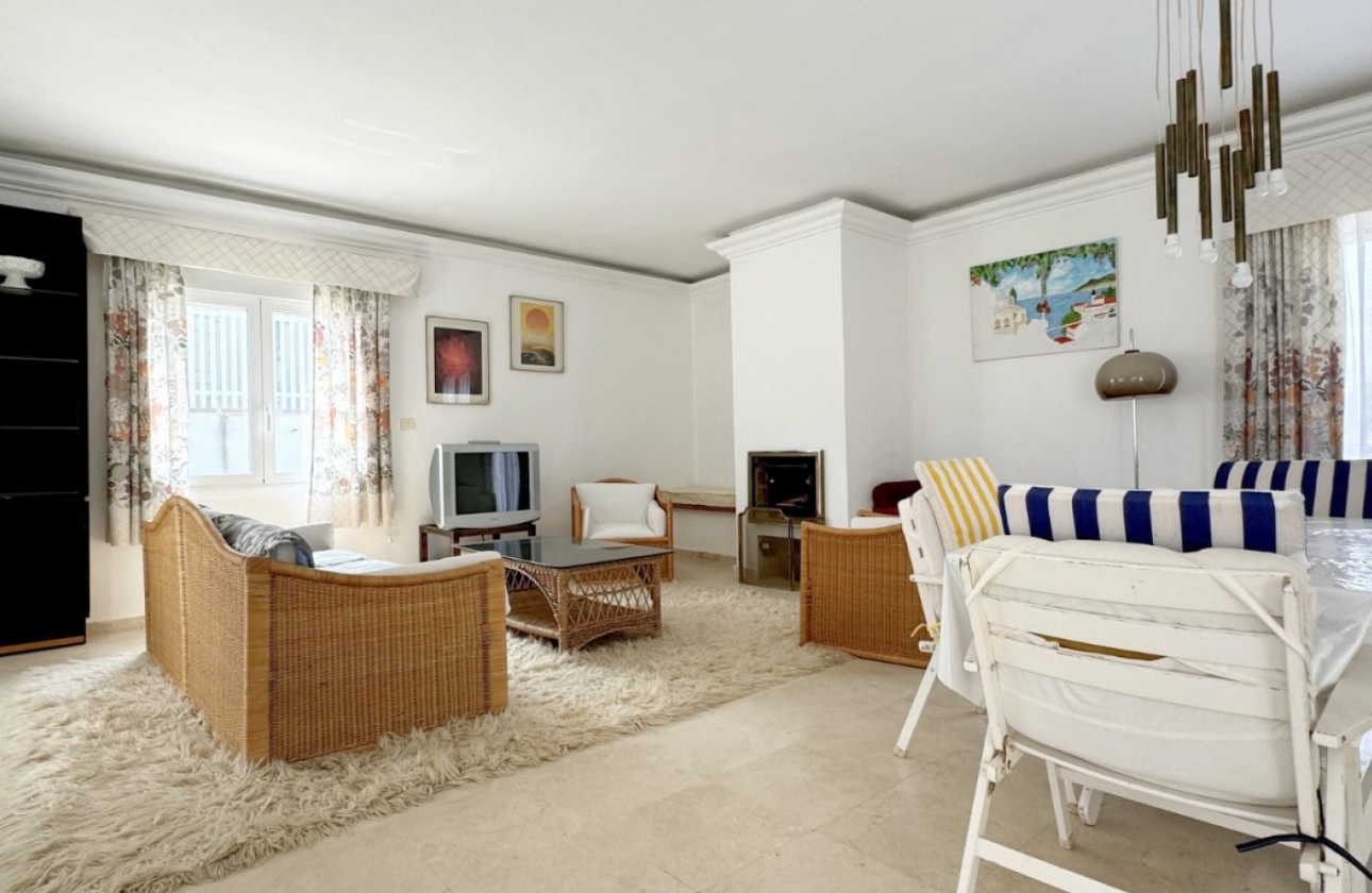 Resale - Villa - Orihuela Costa - La Zenia