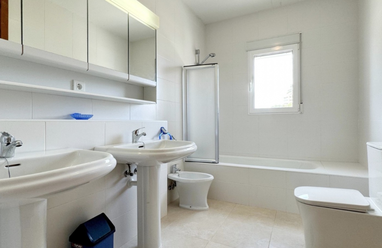 Resale - Villa - Orihuela Costa - La Zenia