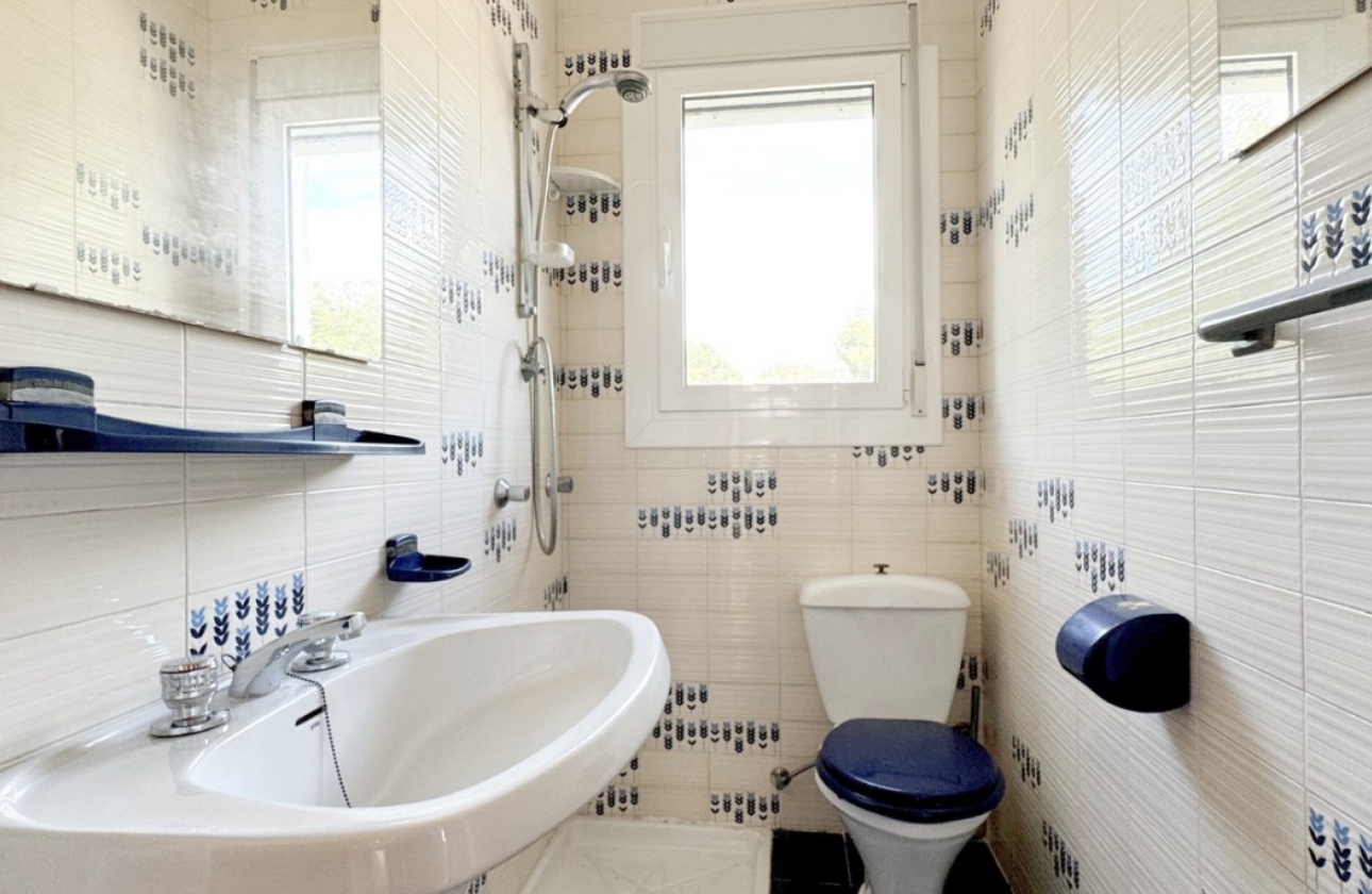 Resale - Villa - Orihuela Costa - La Zenia