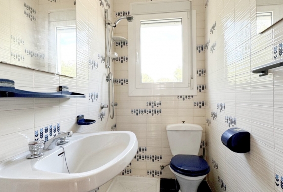 Resale - Villa - Orihuela Costa - La Zenia