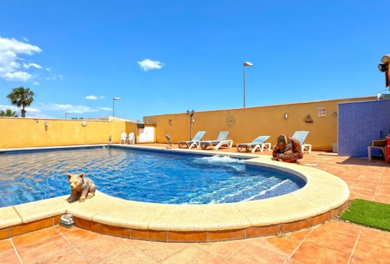 Resale - Villa - Torrevieja - Los Balcones - Los Altos del Edén