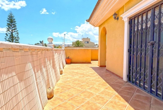 Resale - Villa - Torrevieja - Los Balcones - Los Altos del Edén