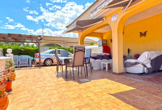 Resale - Villa - Torrevieja - Los Balcones - Los Altos del Edén