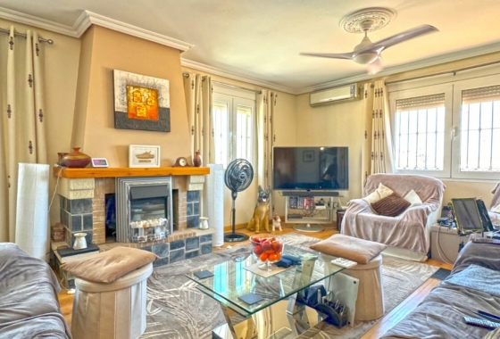 Resale - Villa - Torrevieja - Los Balcones - Los Altos del Edén