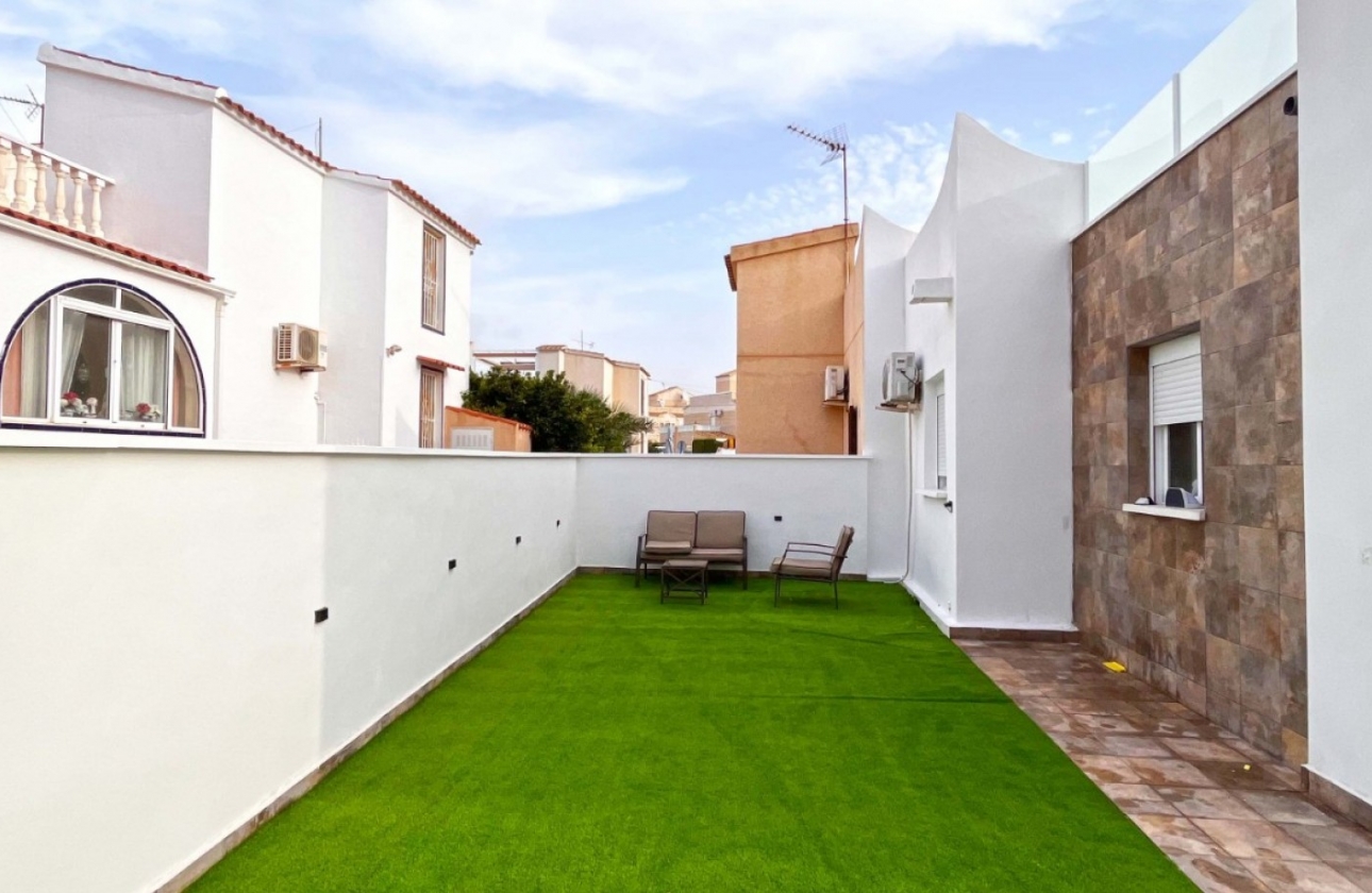 Resale - Apartment / flat - Orihuela Costa - Playa Flamenca