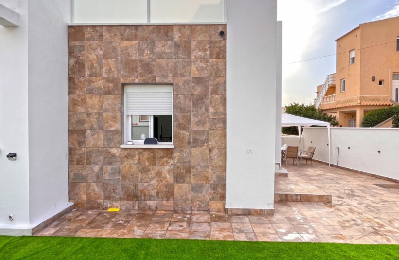 Resale - Apartment / flat - Orihuela Costa - Playa Flamenca