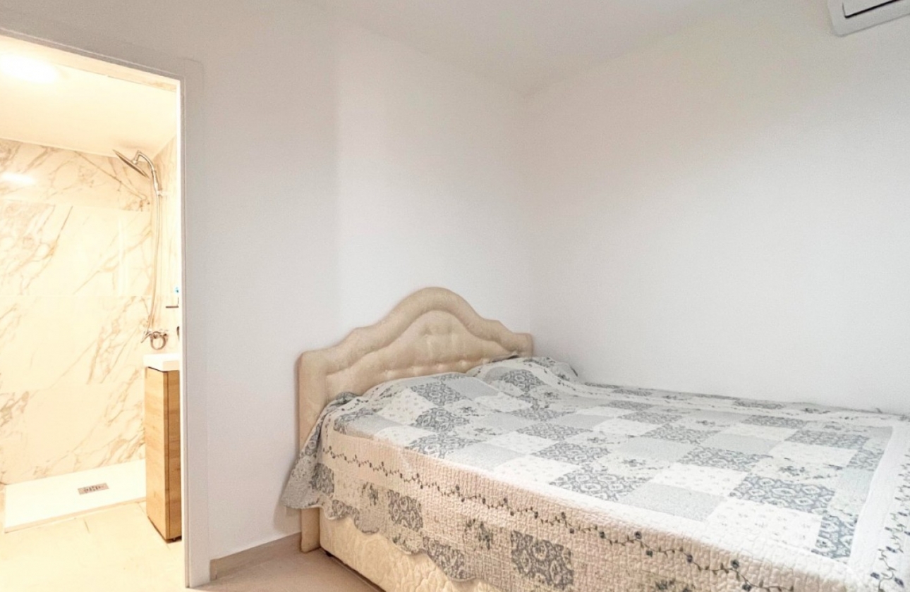 Resale - Apartment / flat - Orihuela Costa - Playa Flamenca