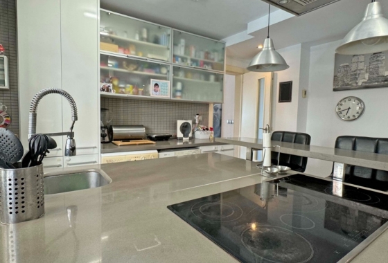 Resale - Apartment / flat - Torrevieja - Playa del Cura