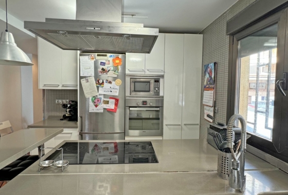 Resale - Apartment / flat - Torrevieja - Playa del Cura