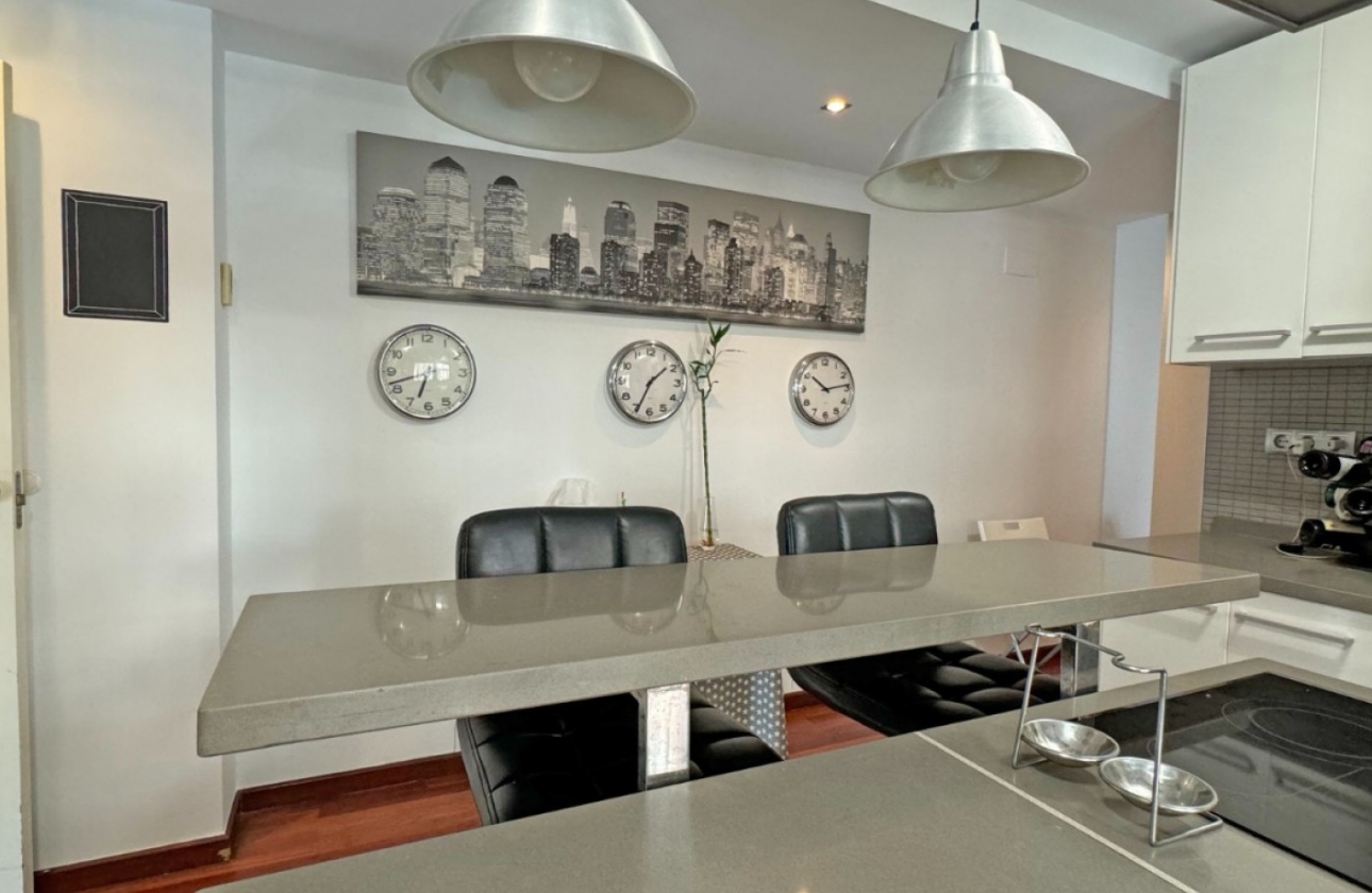 Resale - Apartment / flat - Torrevieja - Playa del Cura