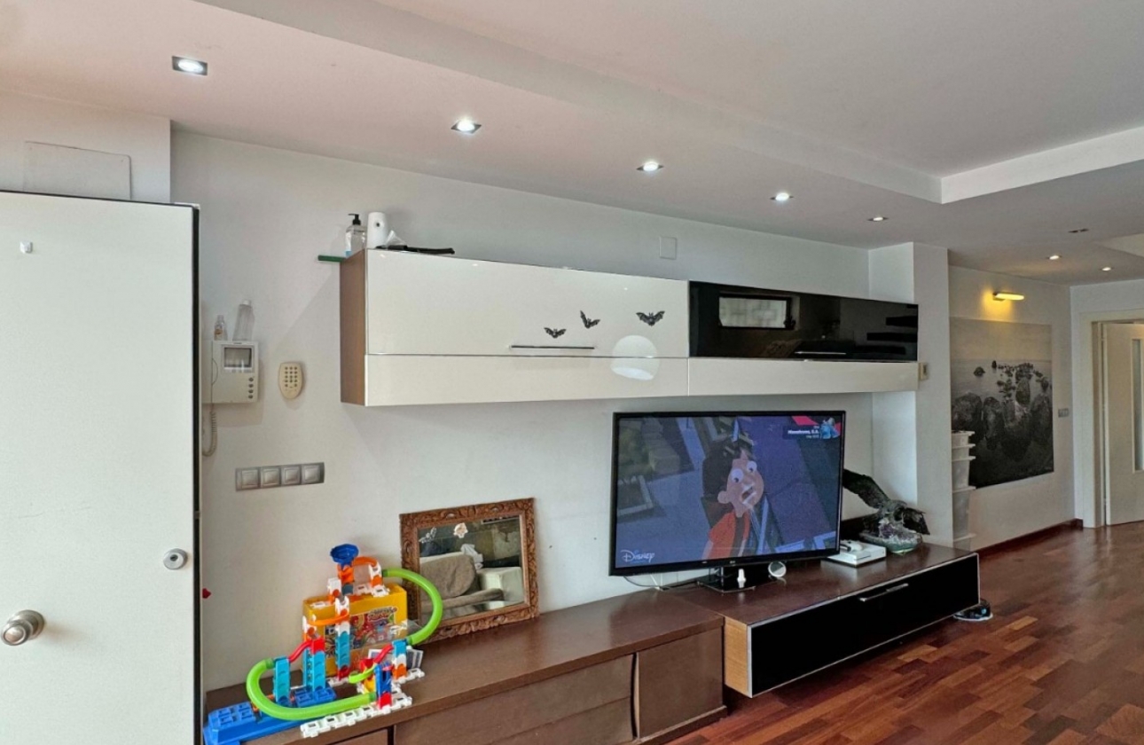 Resale - Apartment / flat - Torrevieja - Playa del Cura