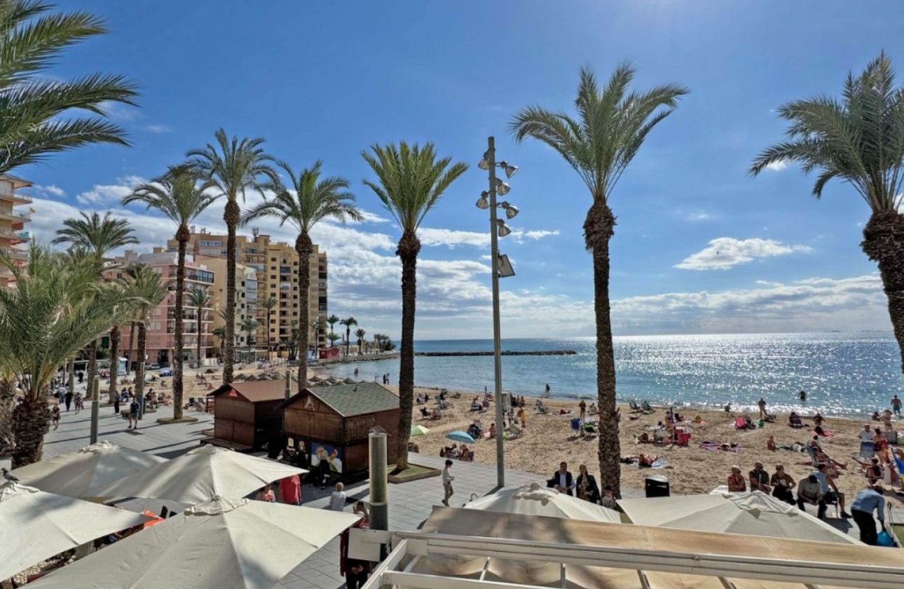 Resale - Apartment / flat - Torrevieja - Playa del Cura