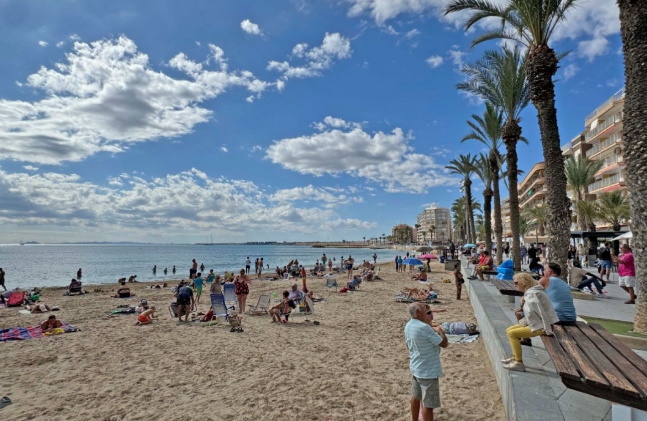 Resale - Apartment / flat - Torrevieja - Playa del Cura