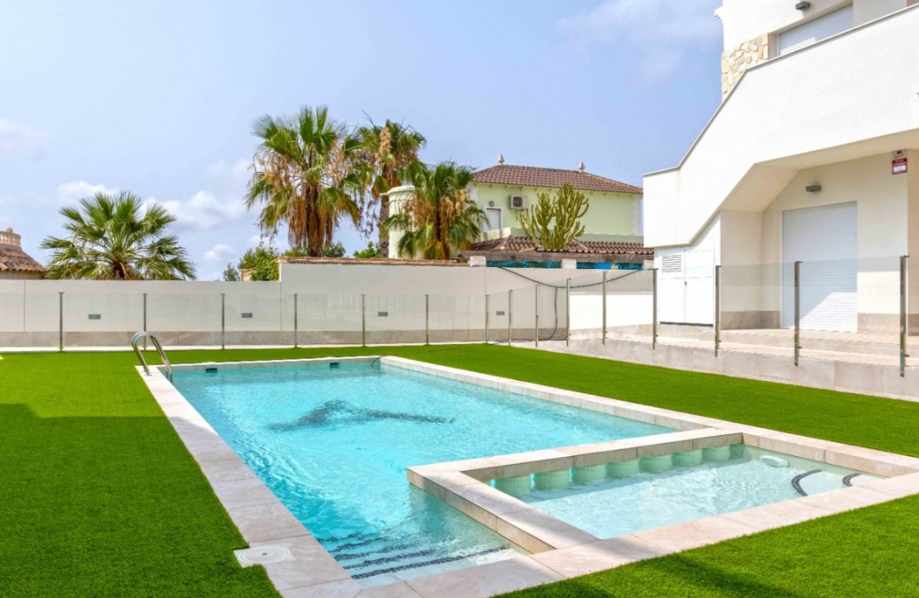 Resale - Apartment / flat - Orihuela Costa - Villamartín