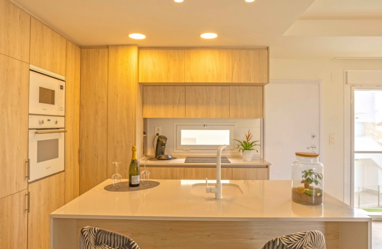 Resale - Apartment / flat - Orihuela Costa - Villamartín