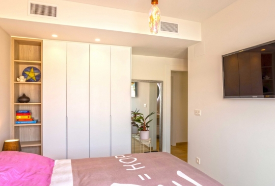 Resale - Apartment / flat - Orihuela Costa - Villamartín