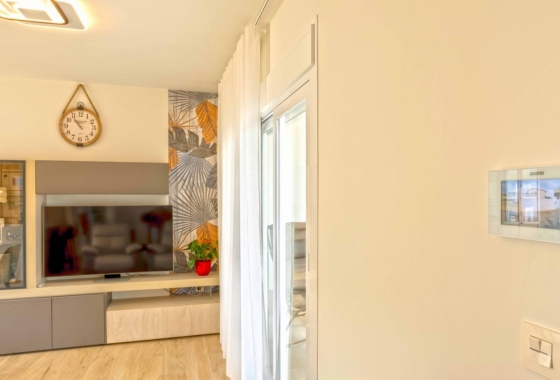 Resale - Apartment / flat - Orihuela Costa - Villamartín