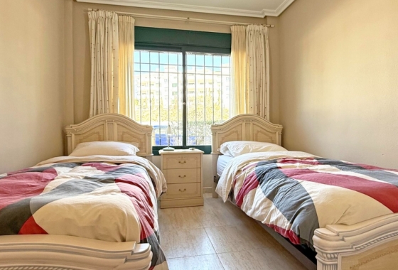 Resale - Apartment / flat - Orihuela Costa - Lomas de Campoamor