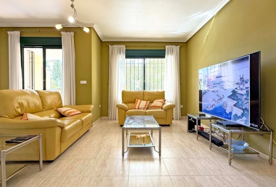 Resale - Apartment / flat - Orihuela Costa - Lomas de Campoamor