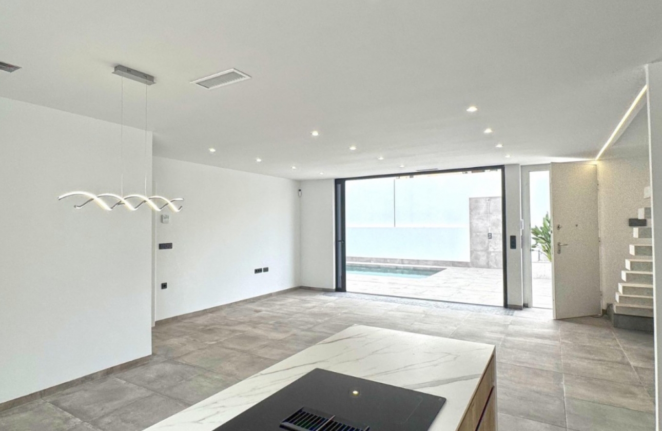 Resale - Villa - Torrevieja - Los Balcones - Los Altos del Edén