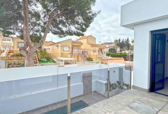 Resale - Villa - Torrevieja - Los Balcones - Los Altos del Edén