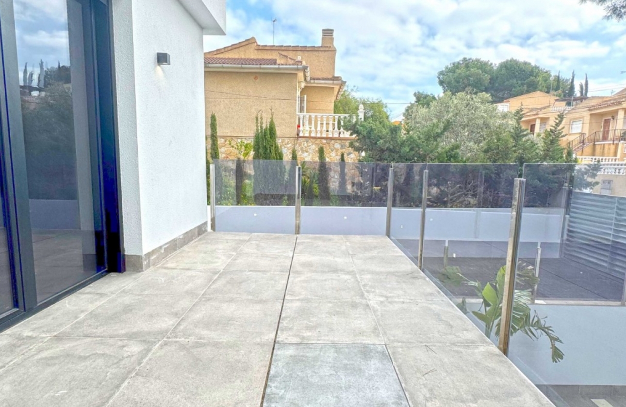 Resale - Villa - Torrevieja - Los Balcones - Los Altos del Edén