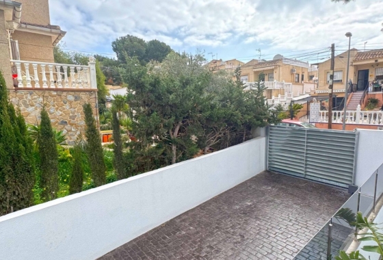 Resale - Villa - Torrevieja - Los Balcones - Los Altos del Edén