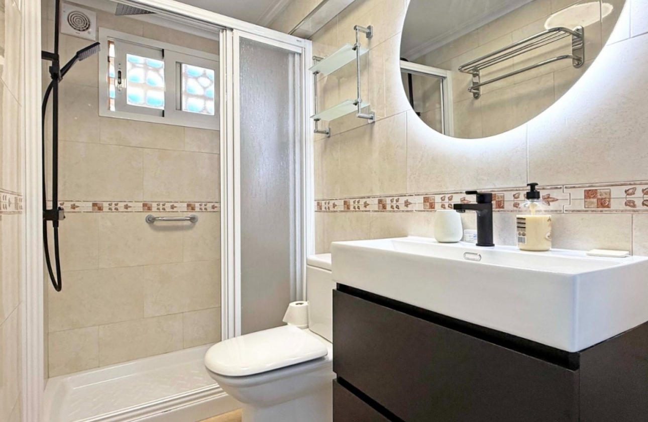 Resale - Apartment / flat - Torrevieja - Torrelamata - La Mata