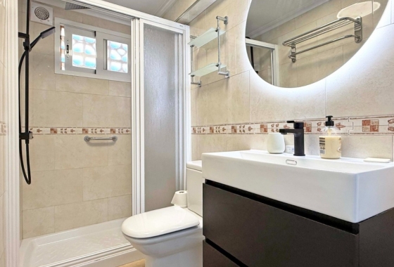 Resale - Apartment / flat - Torrevieja - Torrelamata - La Mata