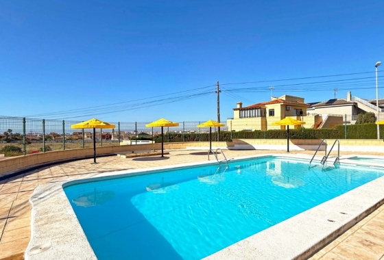 Resale - Apartment / flat - Torrevieja - Torrelamata - La Mata