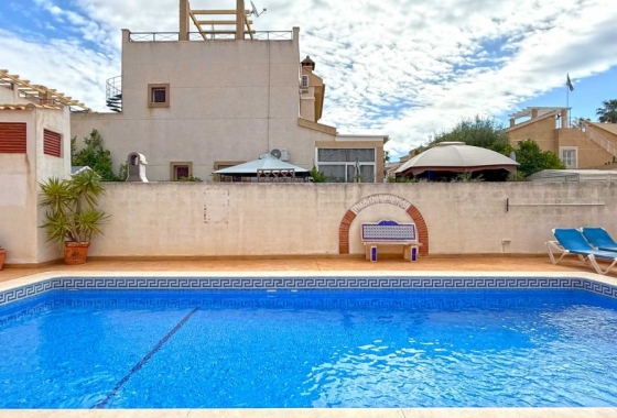 Resale - Villa - Orihuela Costa - Los Altos