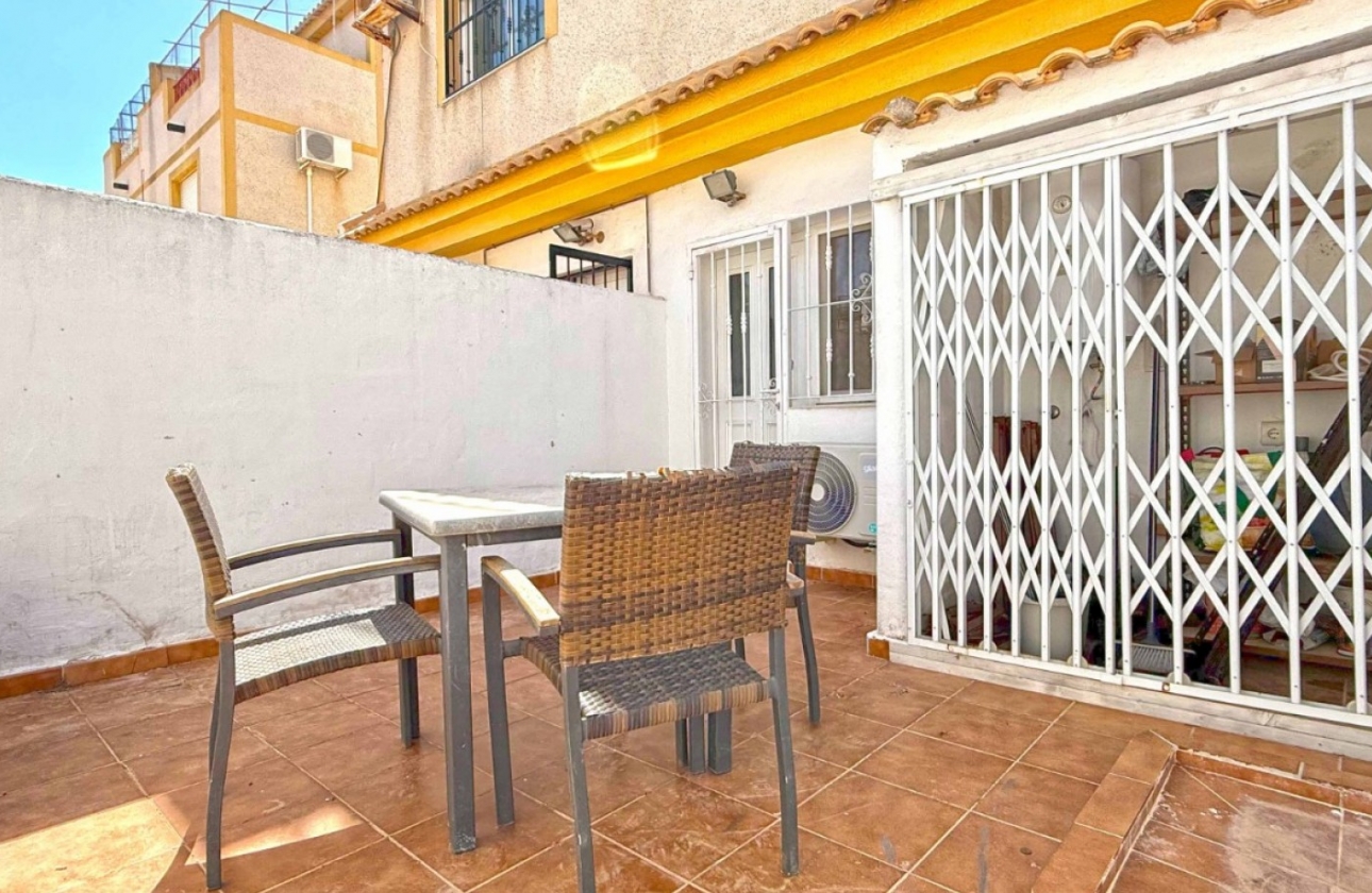 Resale - Villa - Orihuela Costa - Los Altos