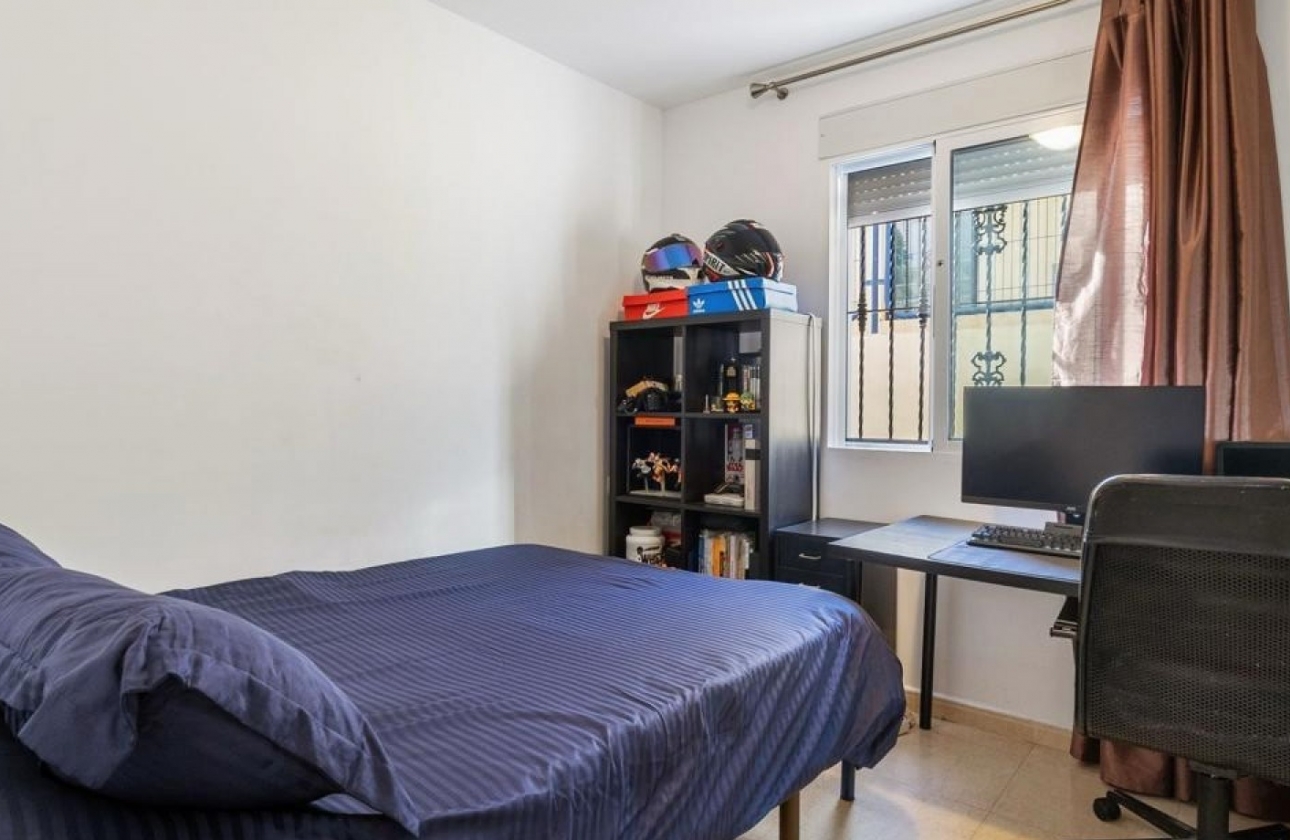 Resale - Villa - Orihuela Costa - Villamartín