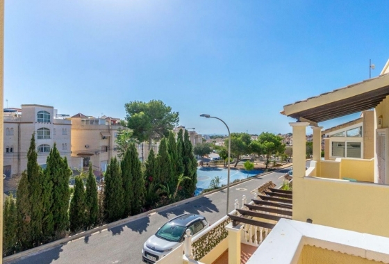 Resale - Villa - Orihuela Costa - Villamartín