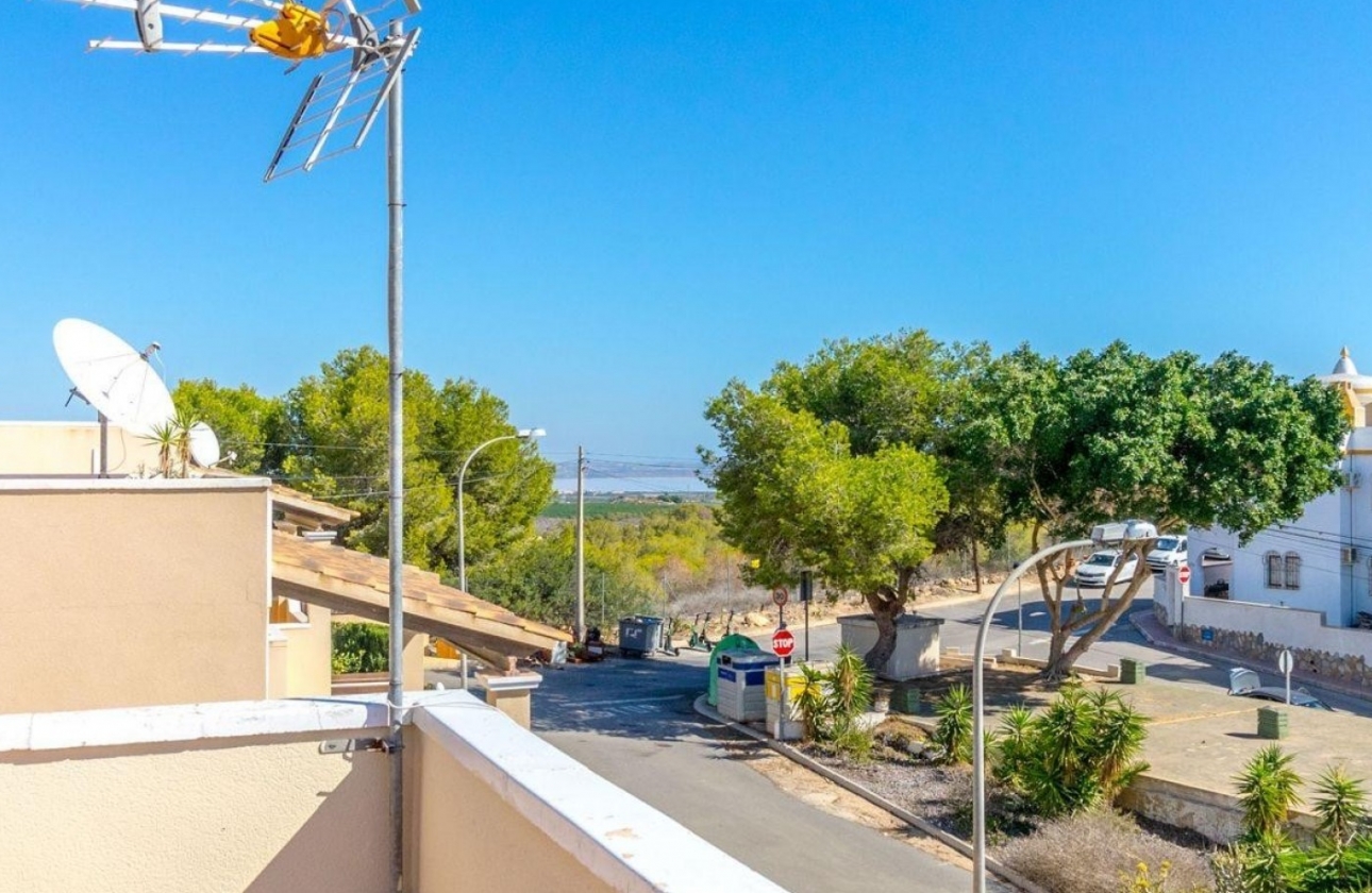 Resale - Villa - Orihuela Costa - Villamartín