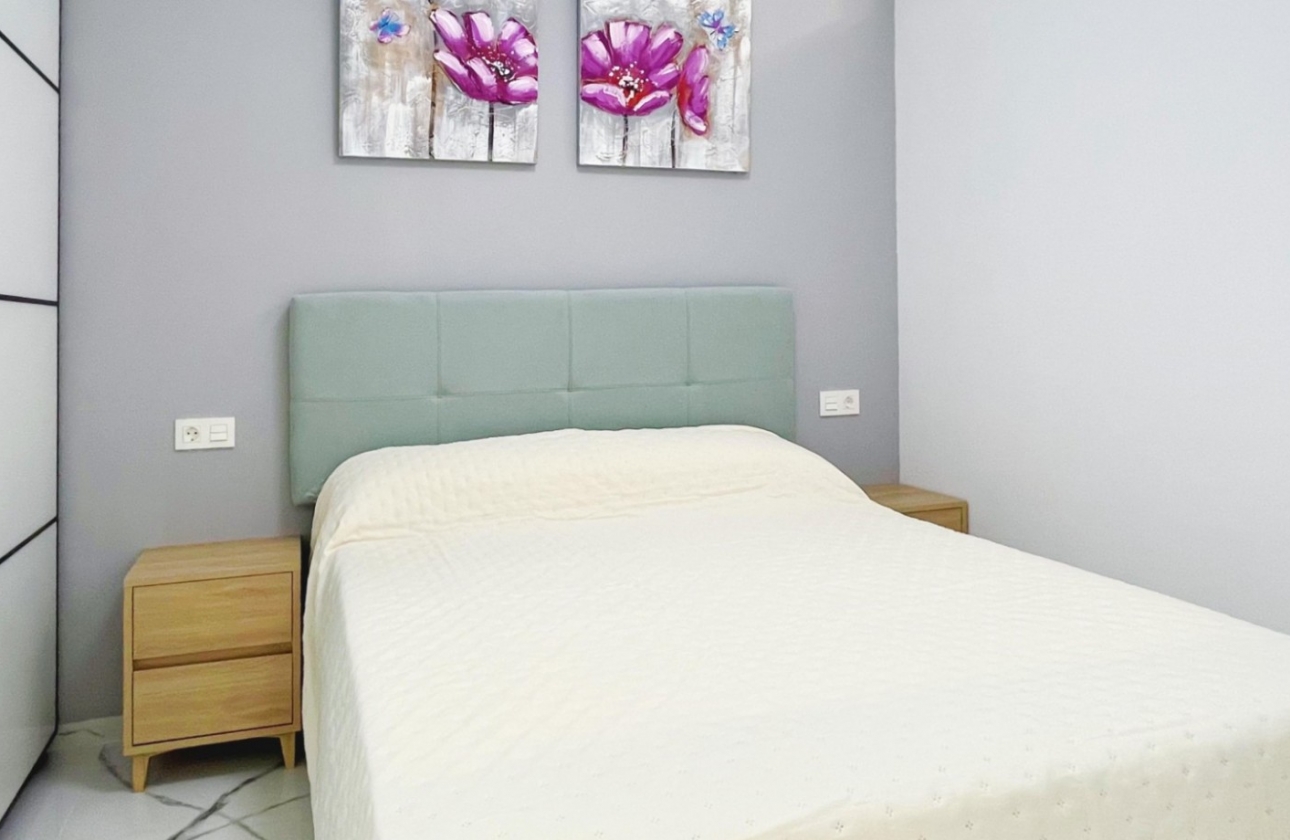 Resale - Apartment / flat - Torrevieja - Playa del Cura