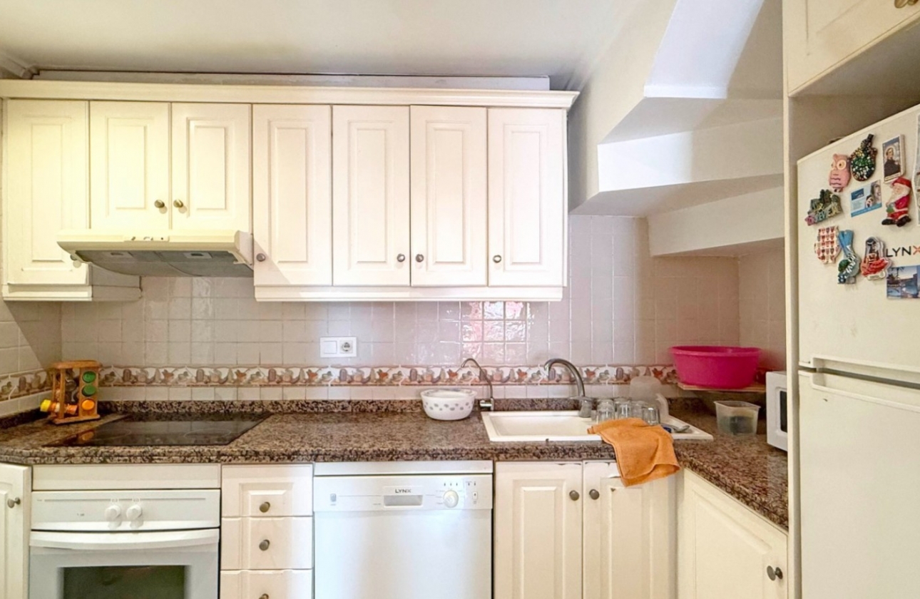 Resale - House - Torrevieja - La Siesta - El Salado -  Torreta