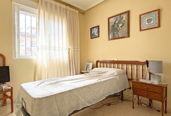 Resale - House - Torrevieja - La Siesta - El Salado -  Torreta