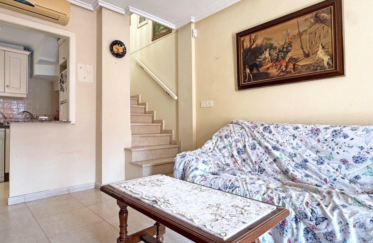 Resale - House - Torrevieja - La Siesta - El Salado -  Torreta