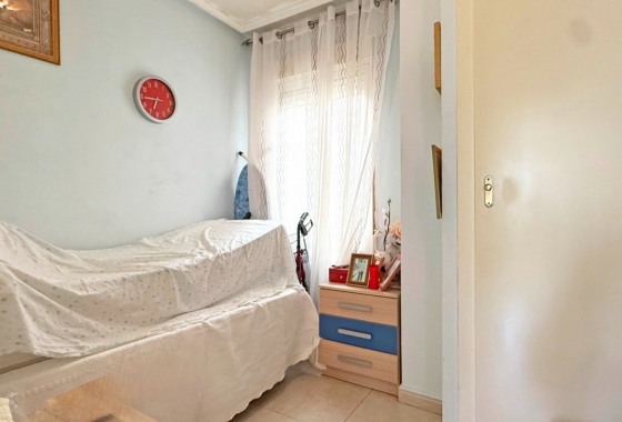 Resale - House - Torrevieja - La Siesta - El Salado -  Torreta